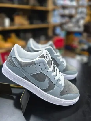 Unisex Casual Low-Top Sneakers | Trendy Street Style Shoes Men and Women